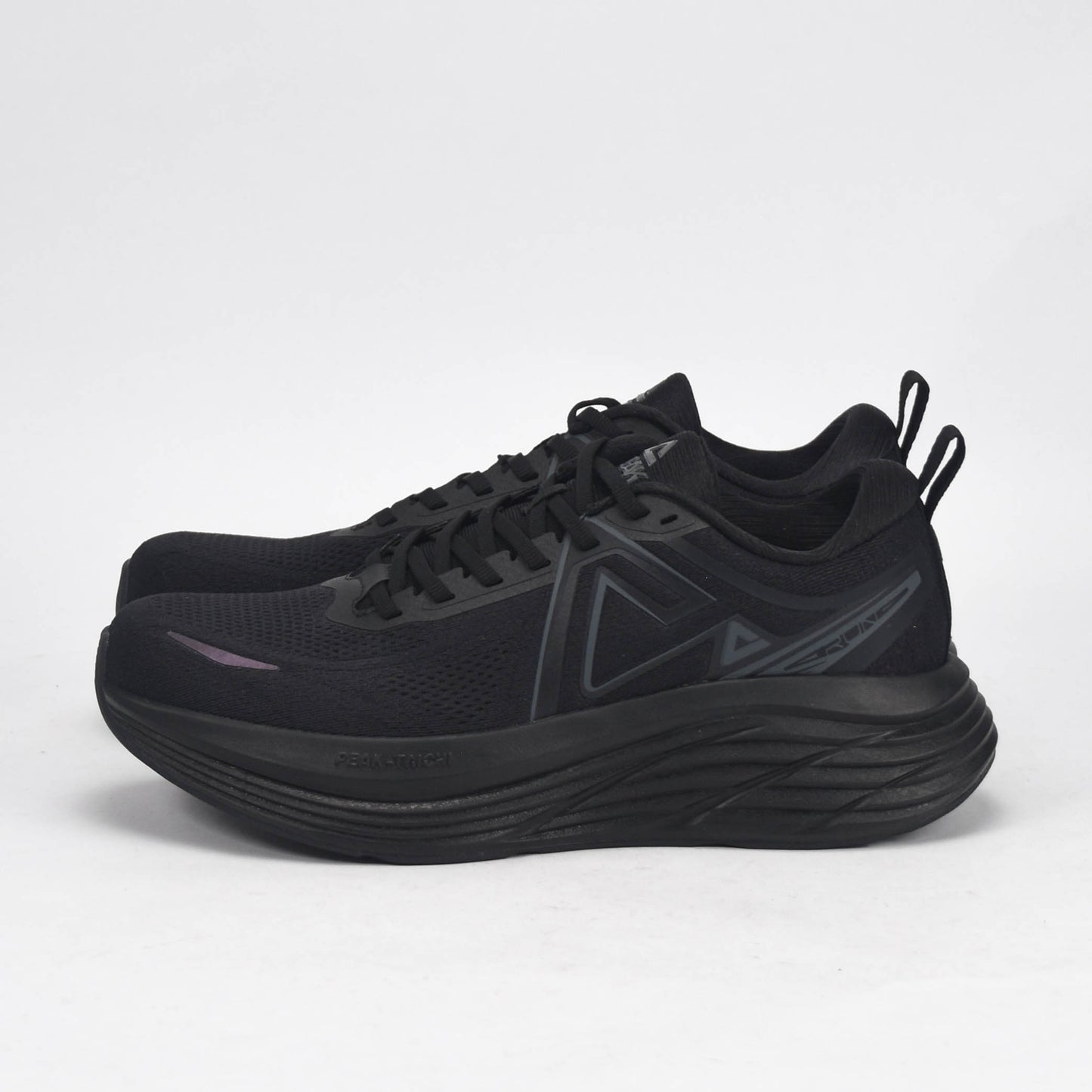 PEAK SHOES