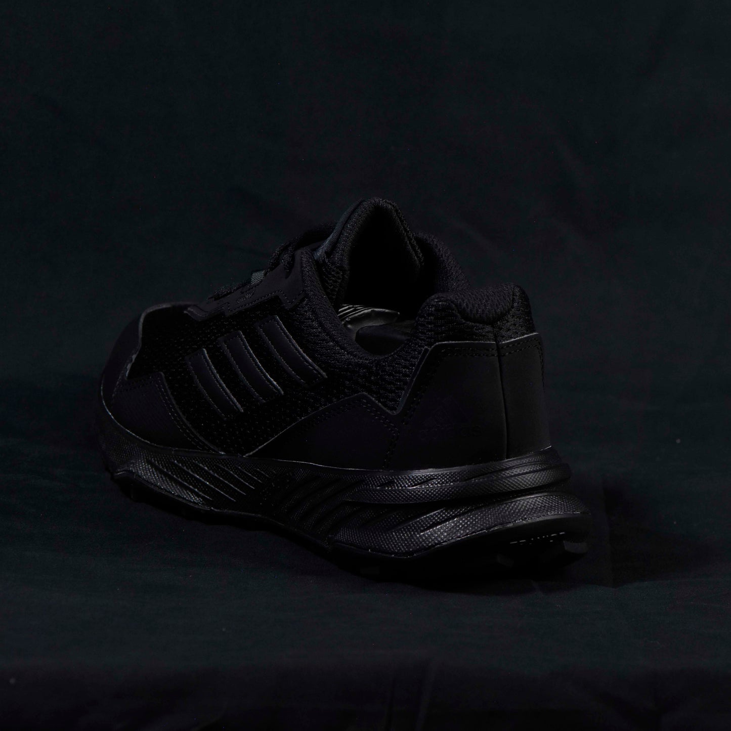 ADIDAS TRACE FINDER Q47235