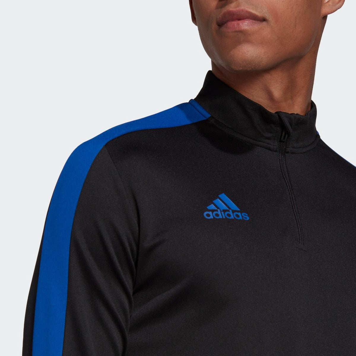 T-SHIRT ADIDAS