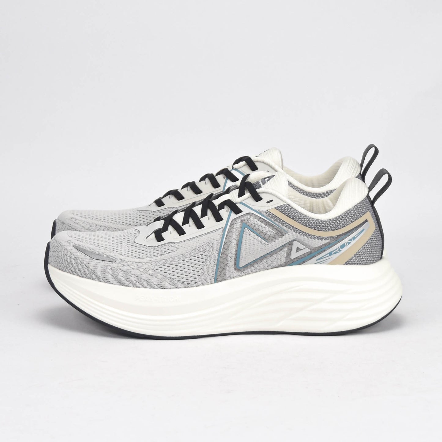PEAK SHOES