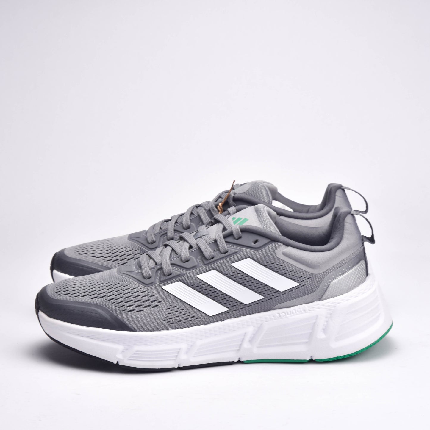 ADIDAS QUESTAR