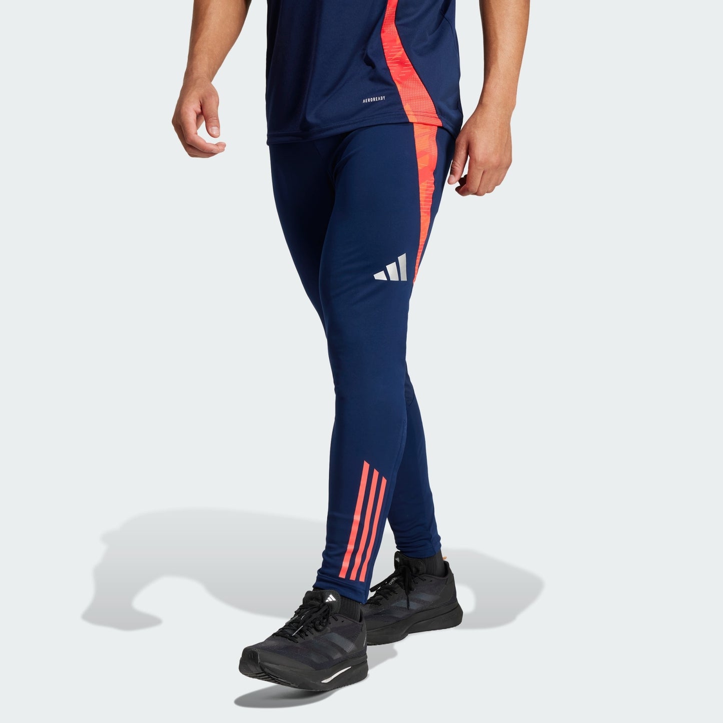 Pantalon d\'entraînement Manchester United Tiro 24 Adidas