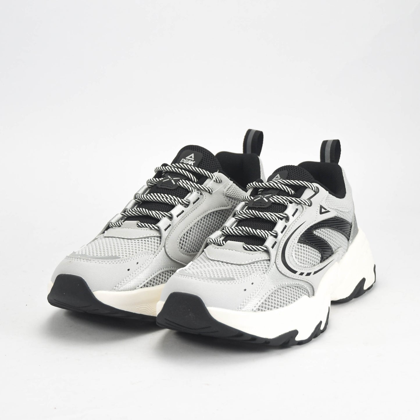 PEAK SHOES