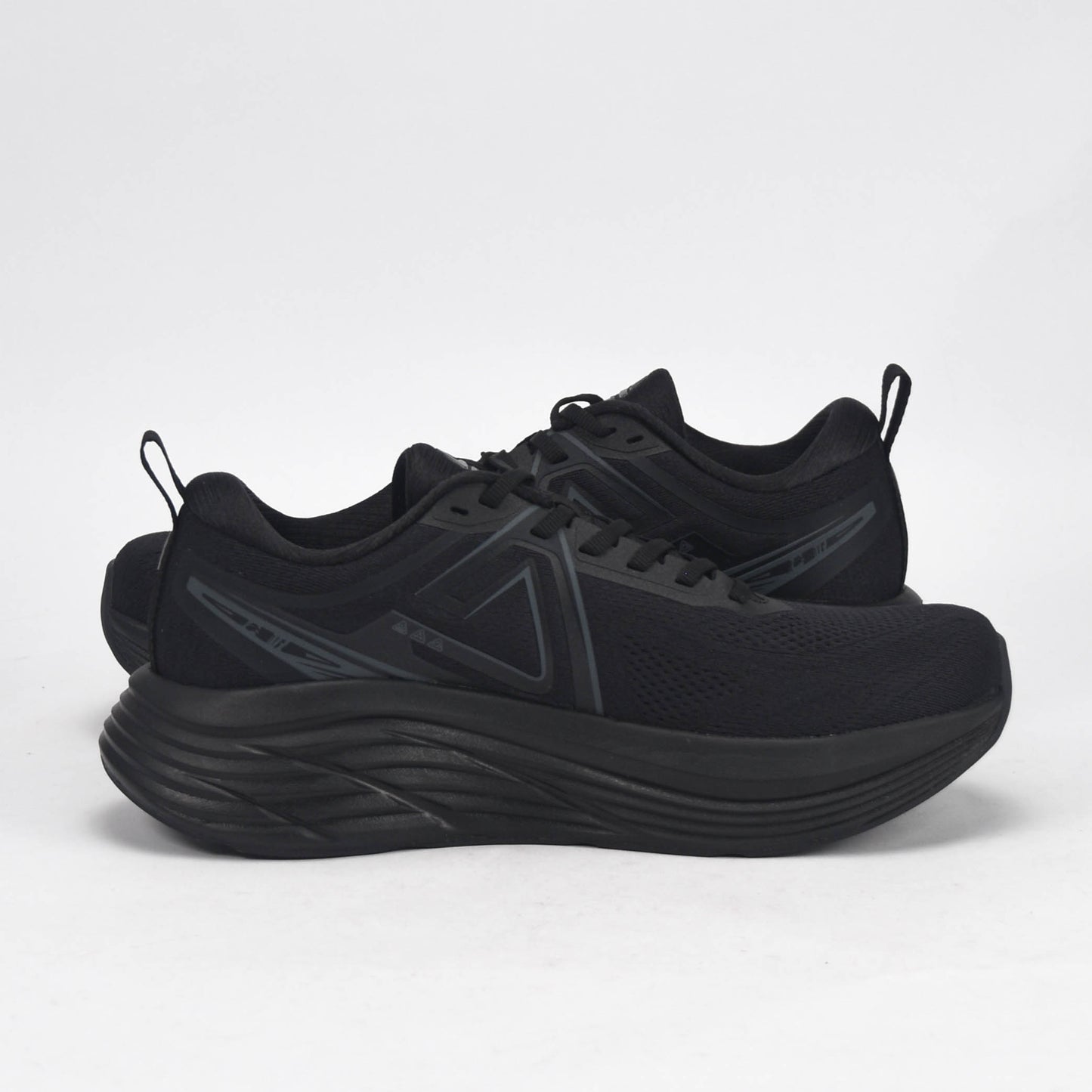 PEAK SHOES