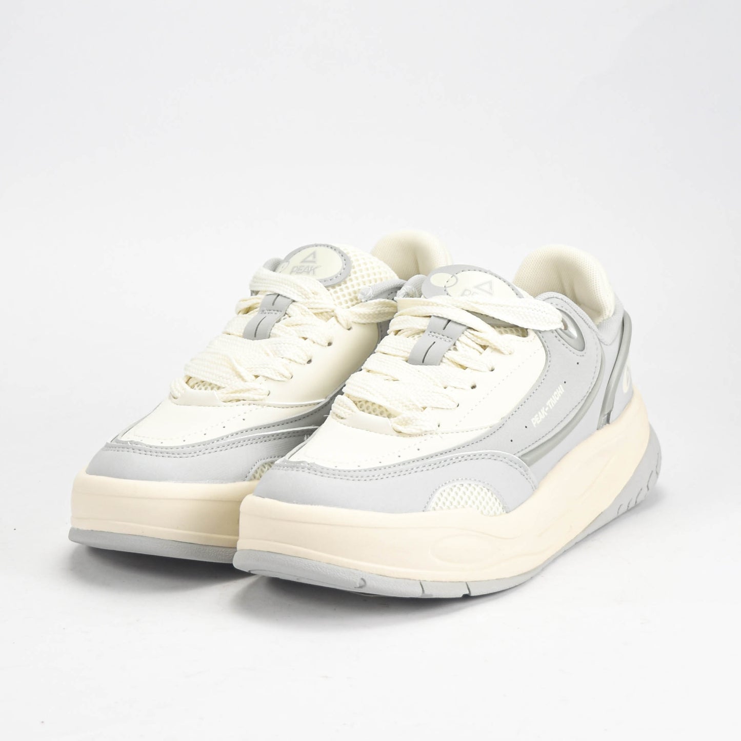 PEAK SHOES