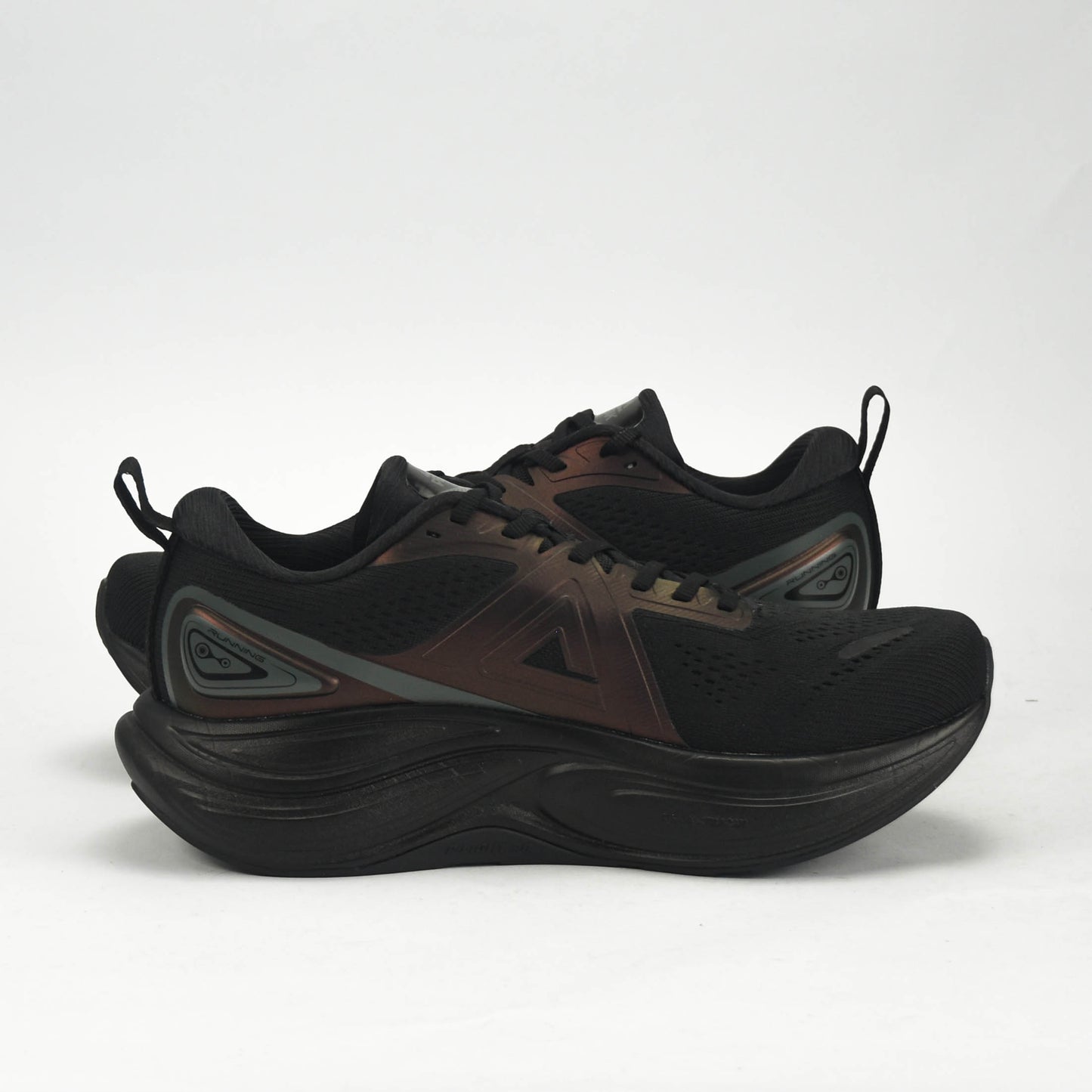 PEAK SPORTS SHOES