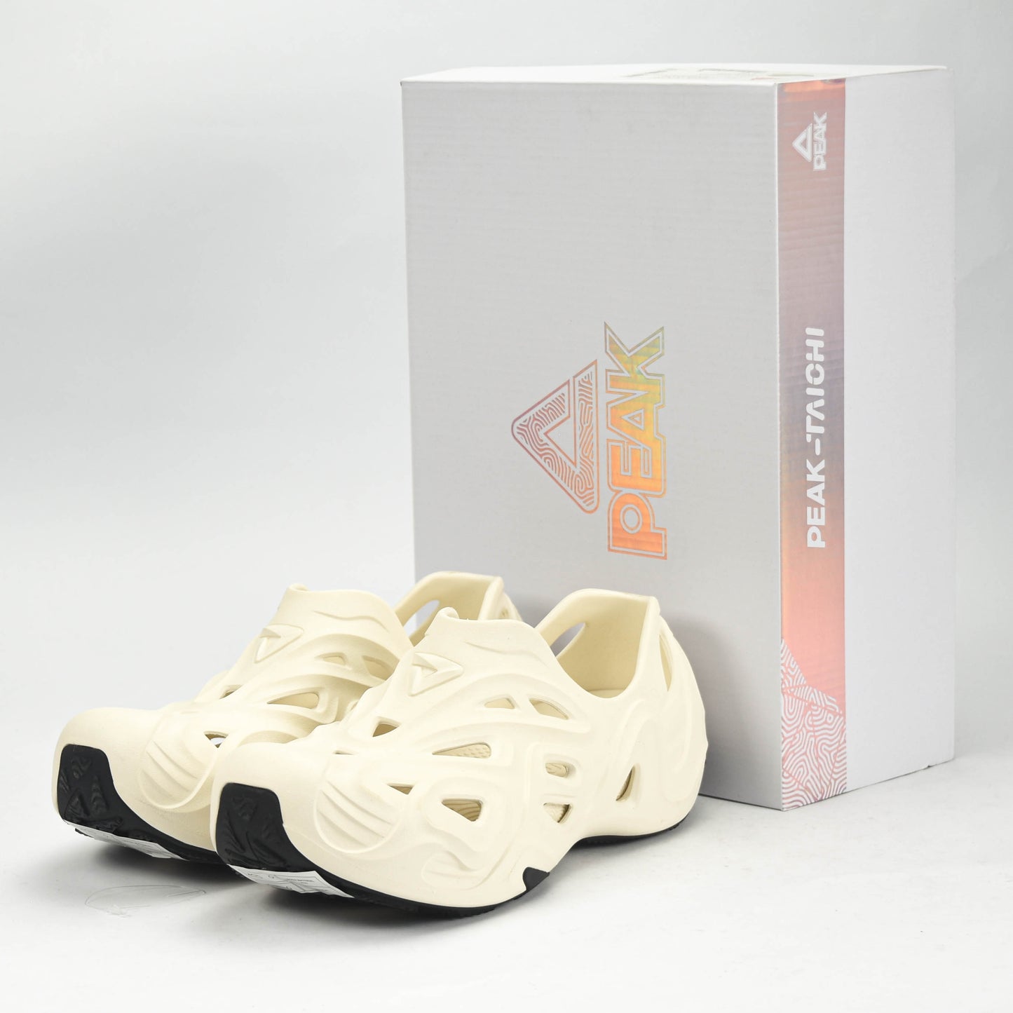 PEAK SANDALS