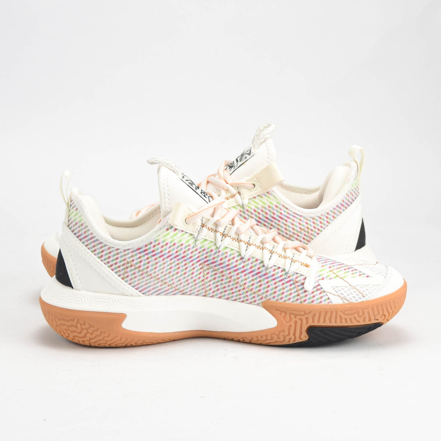 PEAK SHOES