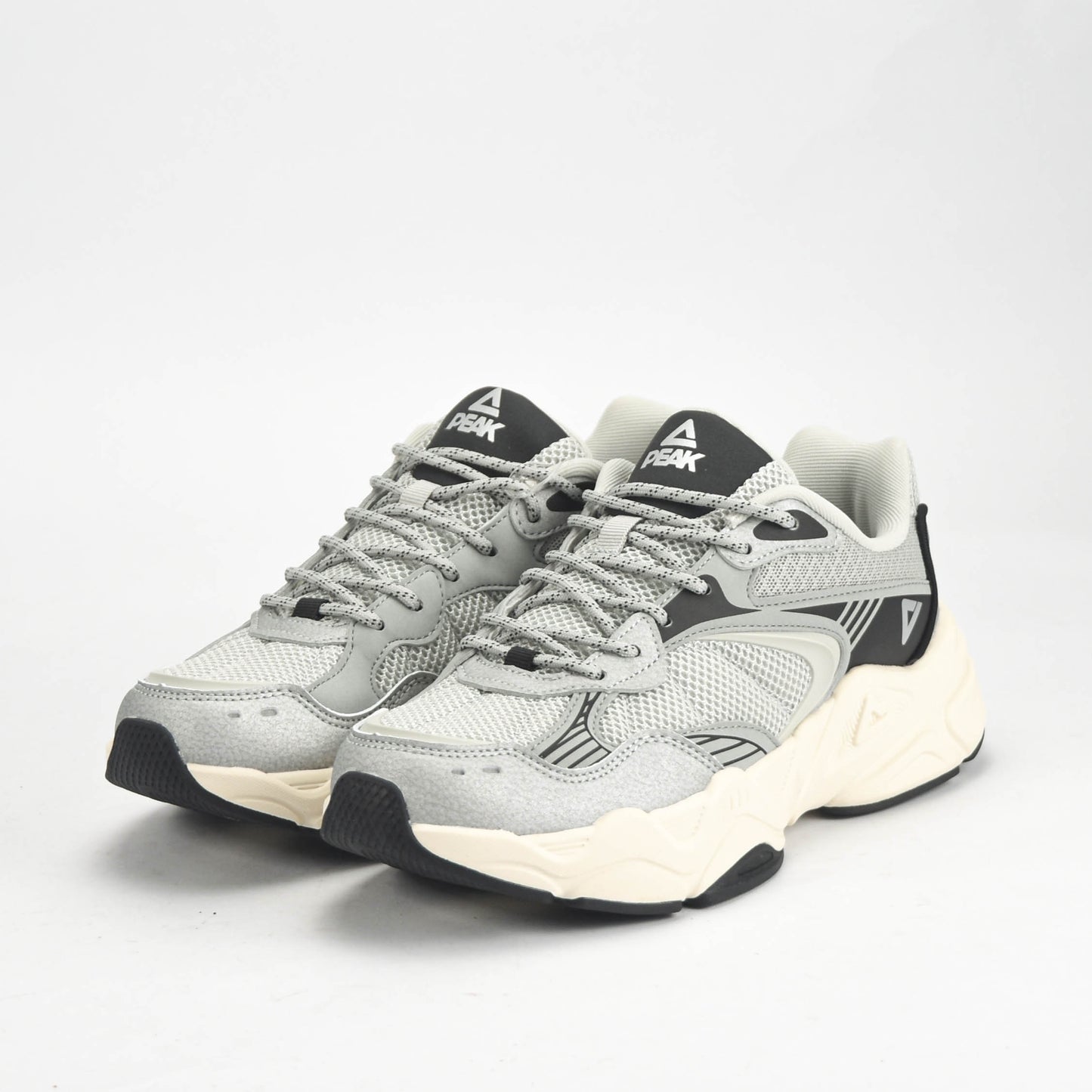 PEAK SHOES