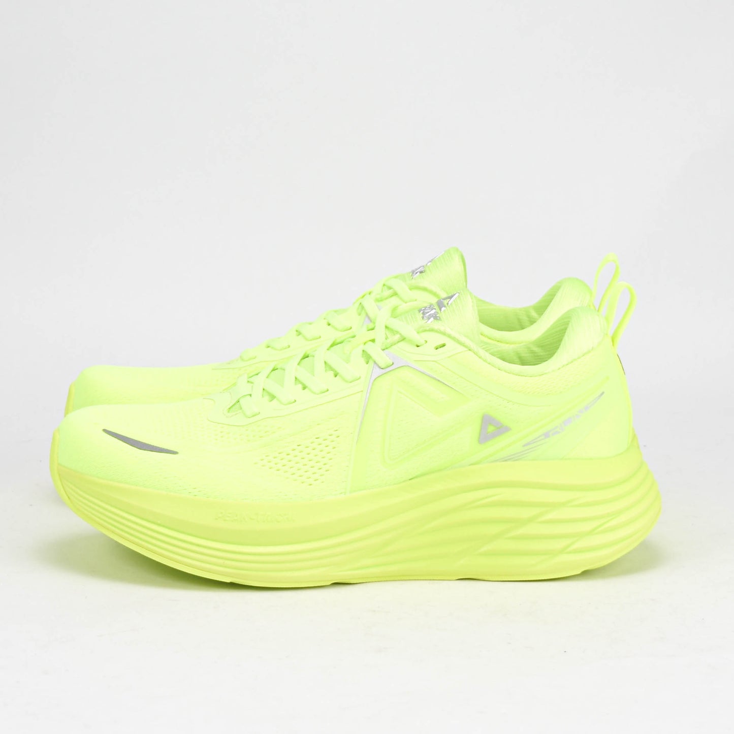 PEAK SHOES