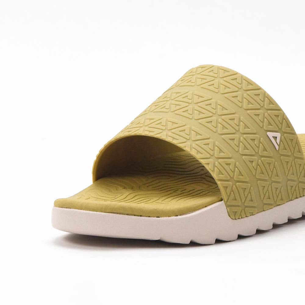 Peak Taichi Slippers Beige Black