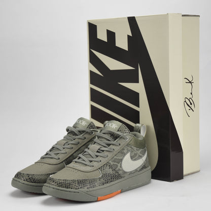 Nike Book 1