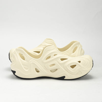 PEAK SANDALS