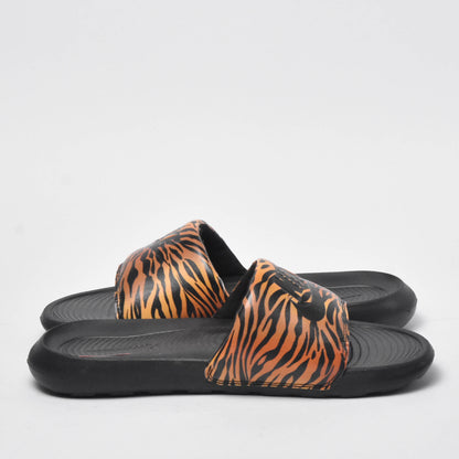 NIKE Victori One Print