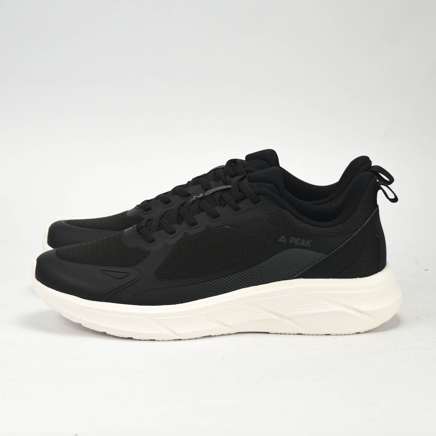PEAK SPORTS SHOES