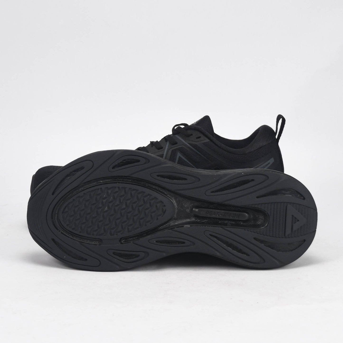 PEAK SHOES