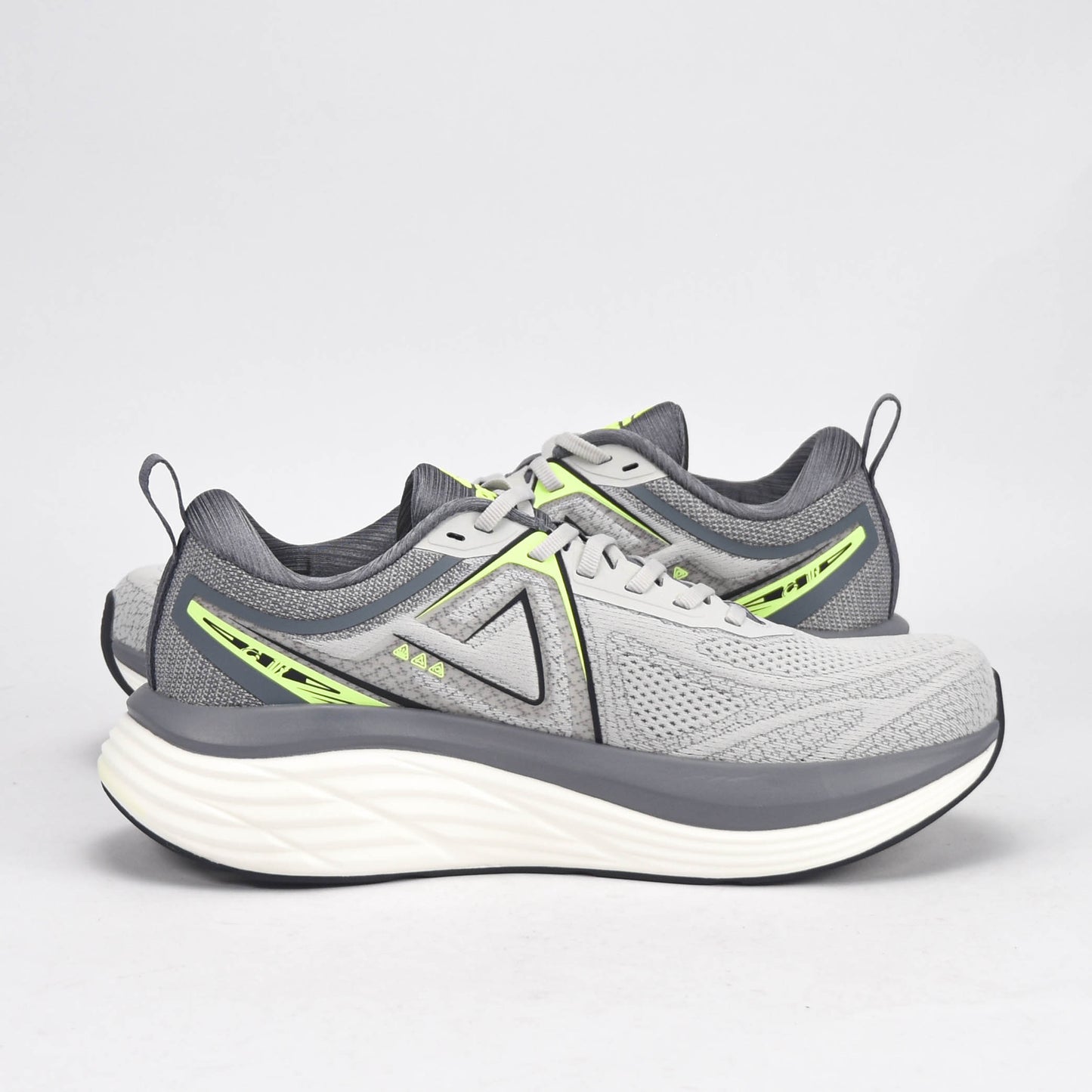 PEAK SHOES