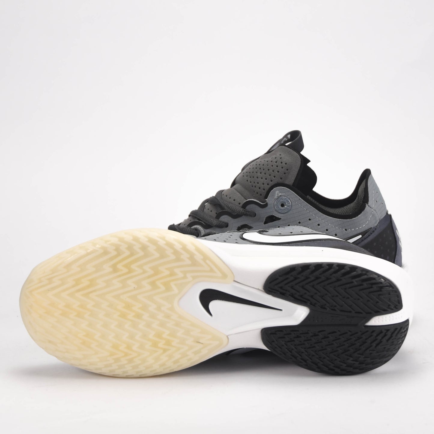 Nike GT Cut 3
Référence : DV2918-002(AAA)