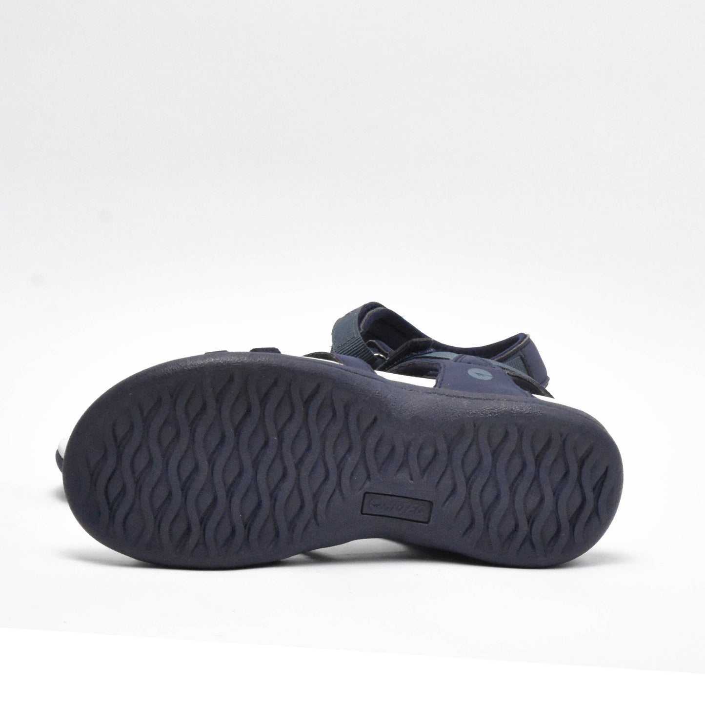 HI TEC MARINA ANSELIA
Référence : O014490