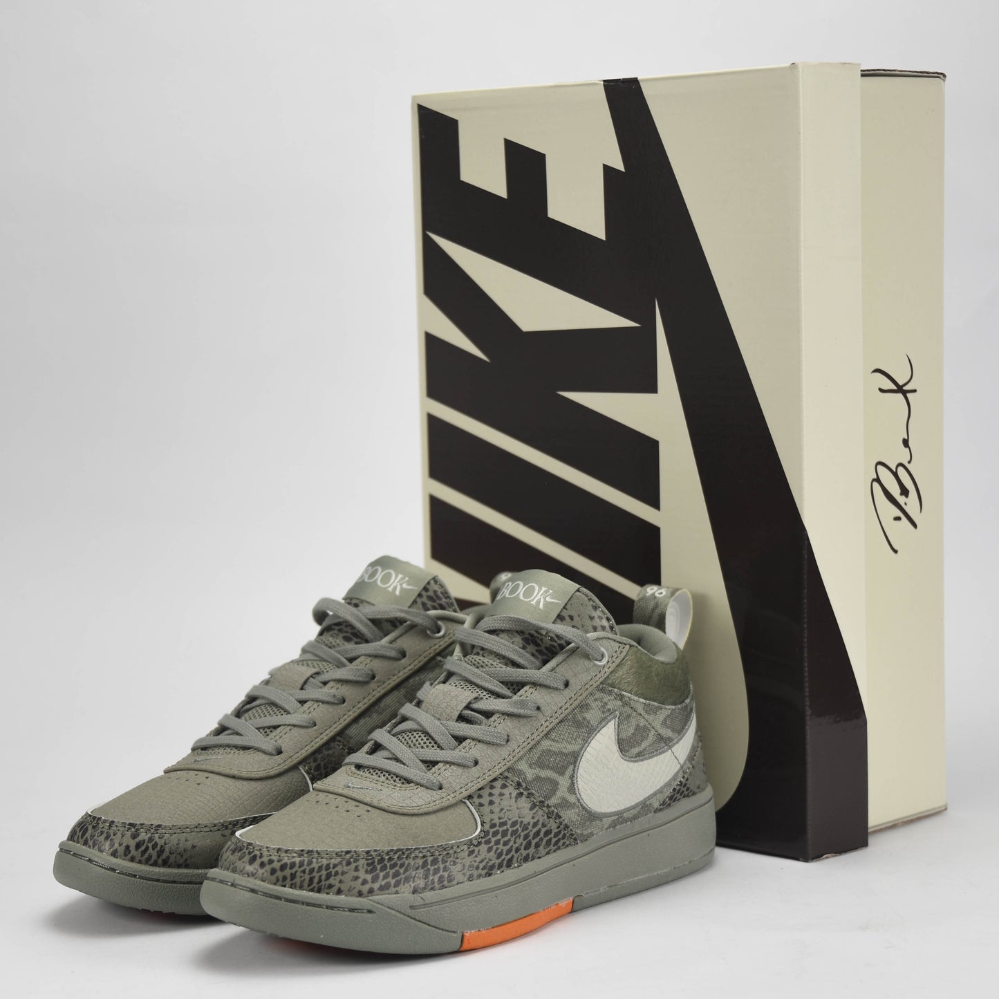 Nike Book 1
Référence : HF6236-002(AAA)