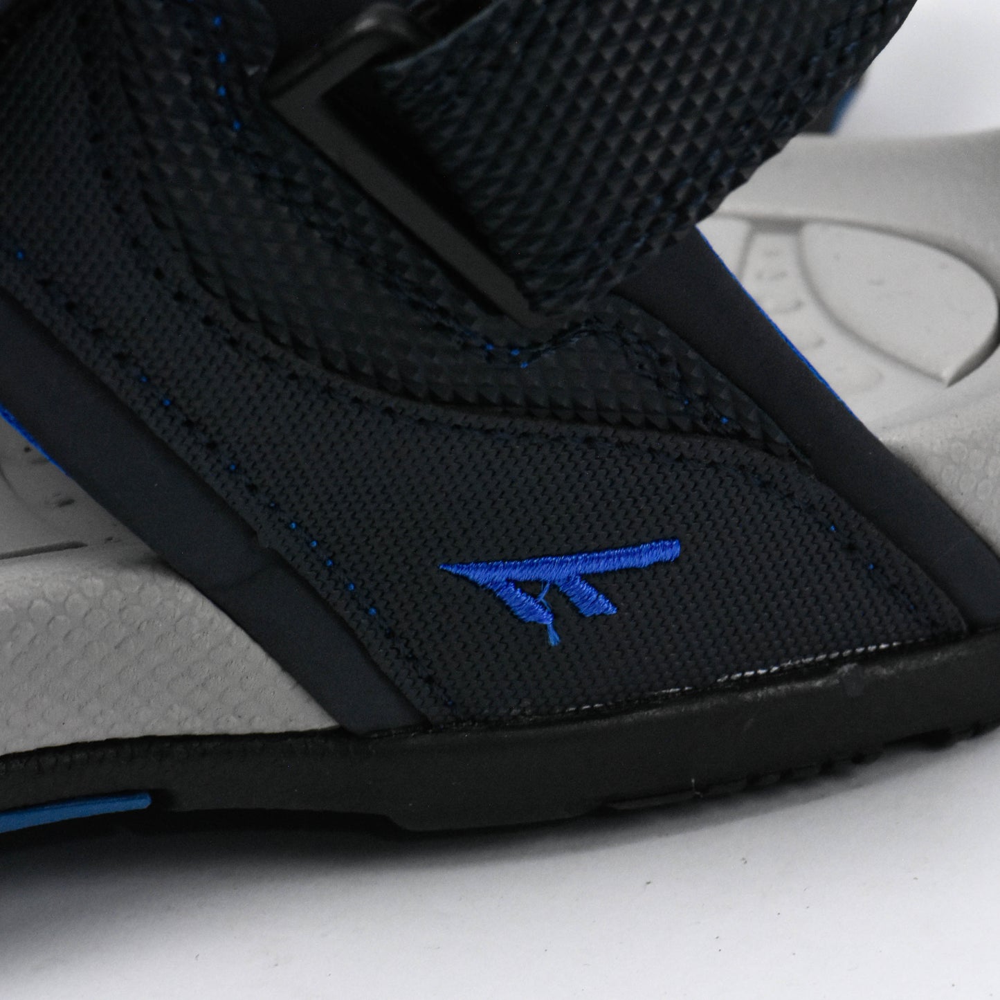 HI TEC ULA
Référence : O014446