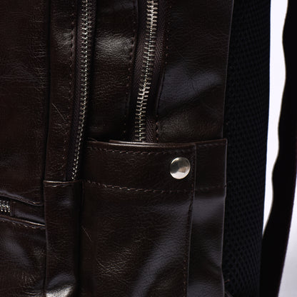 Sac à dos en cuir marron noirci
Référence : 6601