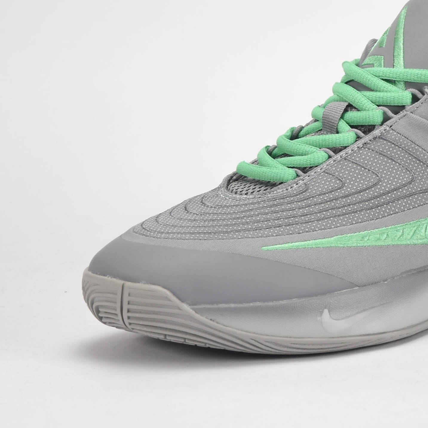 Nike Giannis Immortality 4
Référence : FQ3680-800(AAA)
Disponibilité : En stock